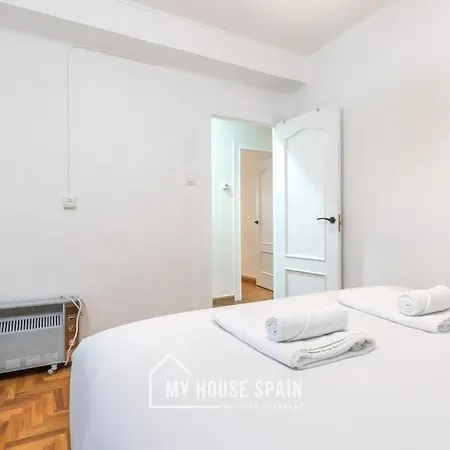 Myhousespain - Comodo Y Tranquilo Piso Con Parking * Oviedo
