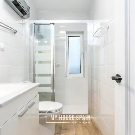 Myhousespain - Cómodo Y Tranquilo Piso Con Parking